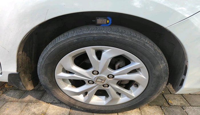 2020 Honda Amaze 1.2L I-VTEC VX CVT, Petrol, Automatic, 64,030 km, tyre