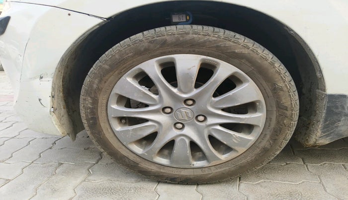 2018 Maruti Baleno ZETA DIESEL 1.3, Diesel, Manual, 78,845 km, tyre