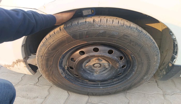 2015 Maruti Swift Dzire VDI, Diesel, Manual, 95,279 km, tyre