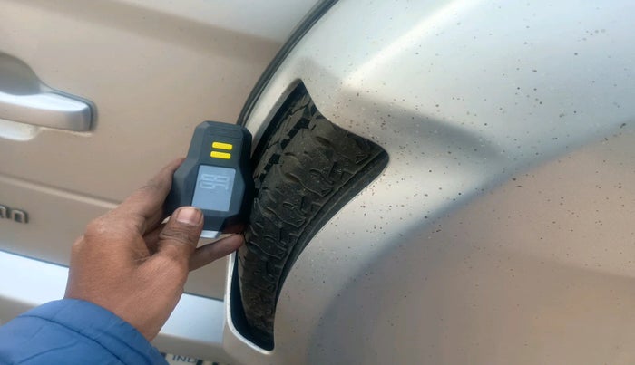 2017 Mahindra TUV300 T8 AMT, Diesel, Automatic, 74,127 km, tyre