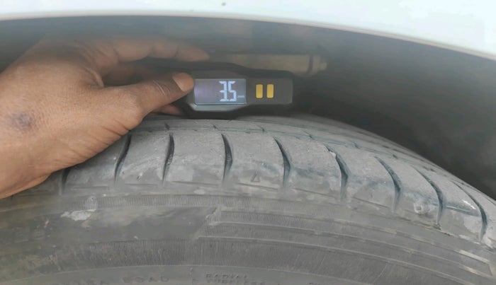 2023 Audi A6 45 TFSI PREMIUM PLUS, Petrol, Automatic, 41,225 km, tyre