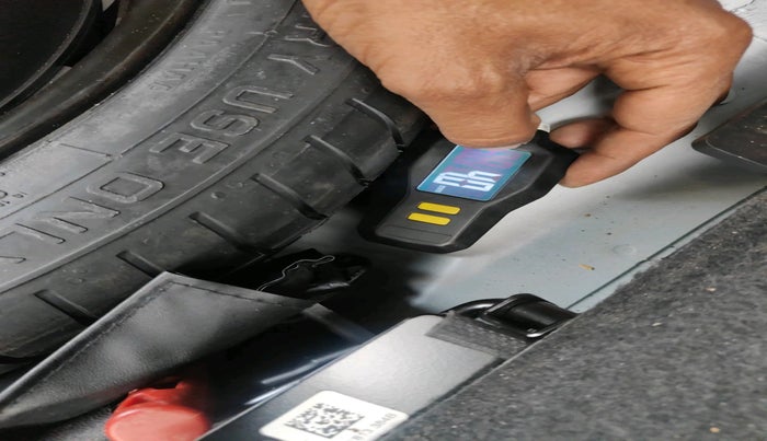 2023 Audi A6 45 TFSI PREMIUM PLUS, Petrol, Automatic, 41,225 km, tyre