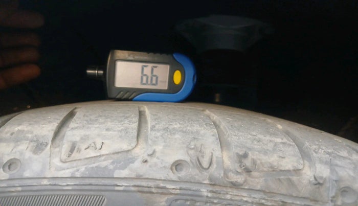 2023 Audi A4 40 TFSI Technology, Petrol, Automatic, 7,364 km, tyre