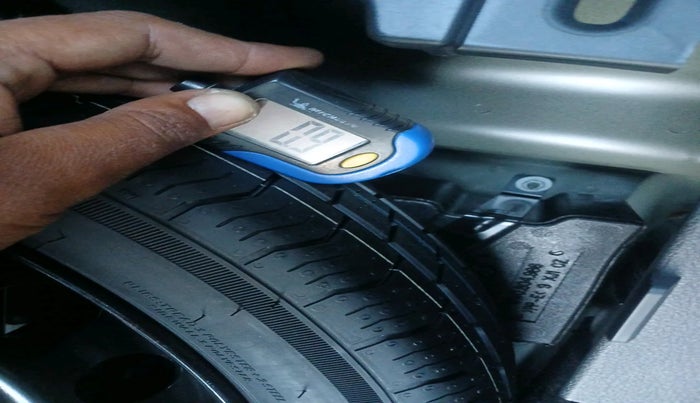 2023 Audi A4 40 TFSI Technology, Petrol, Automatic, 7,364 km, tyre