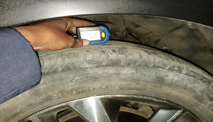 2020 Mahindra XUV300 W8 (O) 1.2 PETROL, Petrol, Manual, 23,997 km, tyre