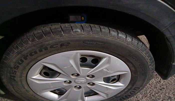 2018 Hyundai Creta E PLUS 1.6 PETROL, Petrol, Manual, 47,000 km, tyre