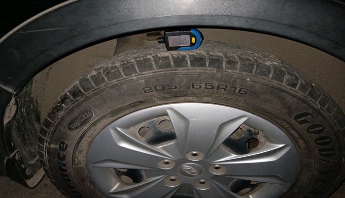 2018 Hyundai Creta E PLUS 1.6 PETROL, Petrol, Manual, 47,000 km, tyre