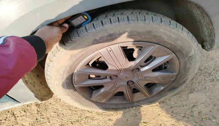 2021 Renault Kwid CLIMBER 1.0 (O), Petrol, Manual, 19,487 km, tyre