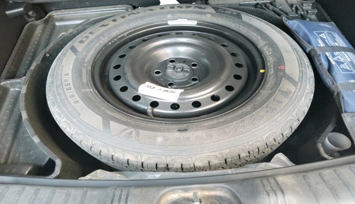 2017 Jeep Compass LIMITED 1.4 PETROL AT, Petrol, Automatic, 99,878 km, tyre