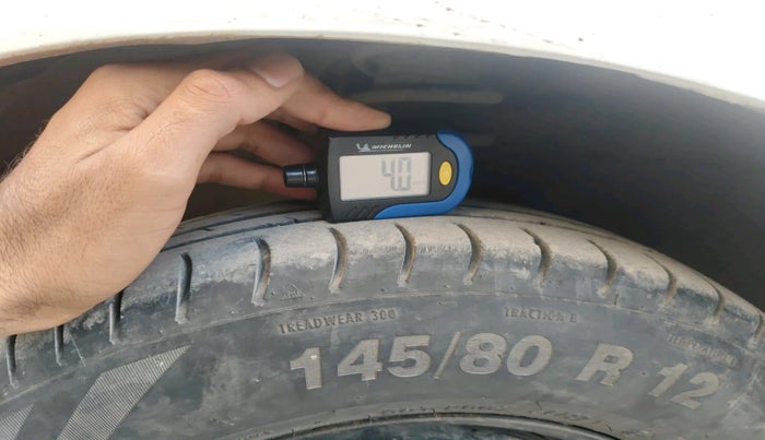 2013 Maruti Alto 800 LXI, Petrol, Manual, 74,480 km, tyre