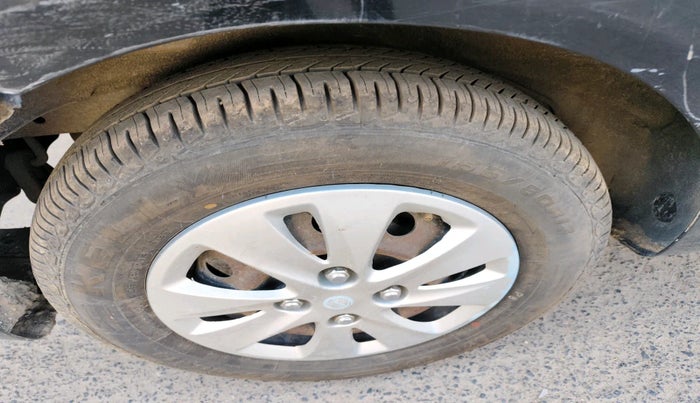 2012 Hyundai i10 MAGNA 1.1, Petrol, Manual, 71,769 km, tyre