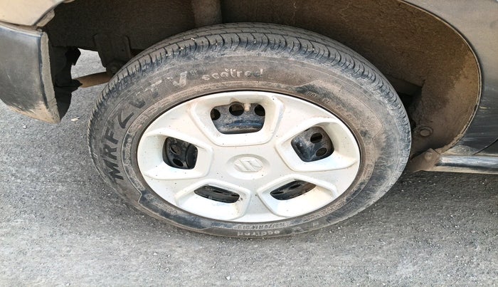 2021 Maruti S PRESSO VXI (O) CNG, Petrol, Manual, 46,713 km, tyre