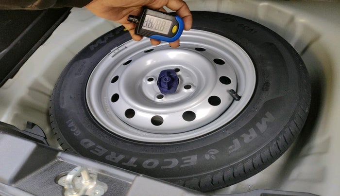 2024 Maruti Swift LXI, Petrol, Manual, 4,808 km, tyre