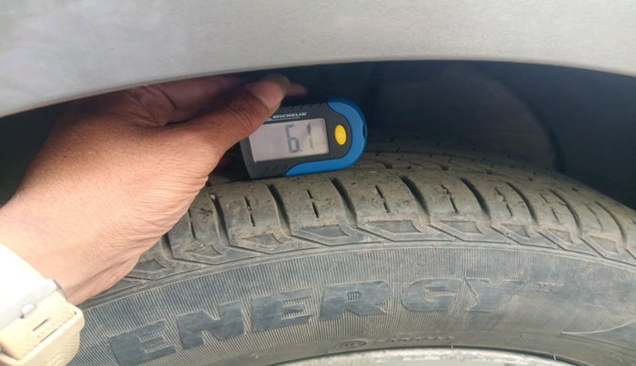 2012 Chevrolet Cruze LTZ AT, Diesel, Automatic, 1,35,617 km, tyre