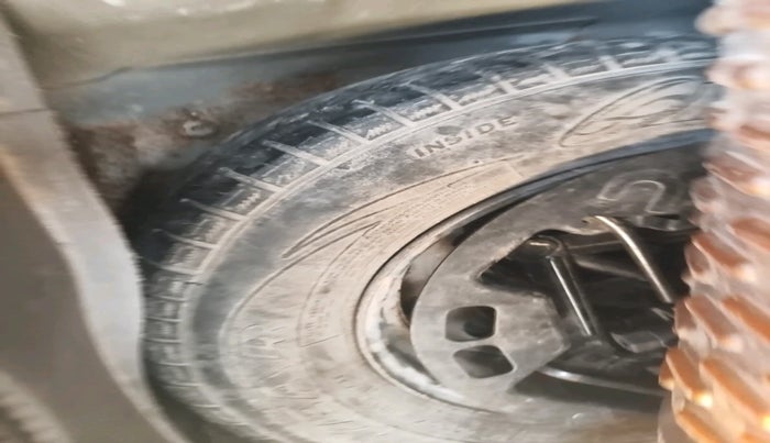 2011 Hyundai i10 MAGNA 1.2, Petrol, Manual, 69,566 km, tyre