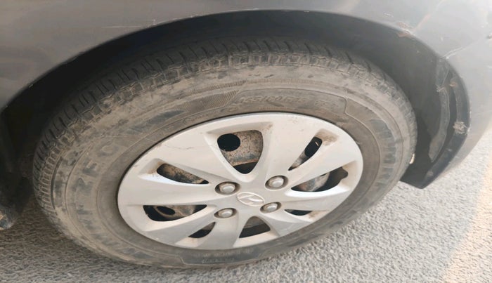 2011 Hyundai i10 MAGNA 1.2, Petrol, Manual, 69,566 km, tyre