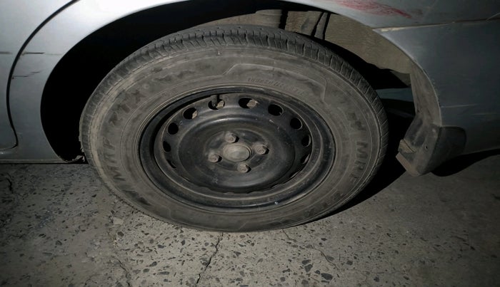 2012 Nissan Sunny XL, Petrol, Manual, 96,045 km, tyre