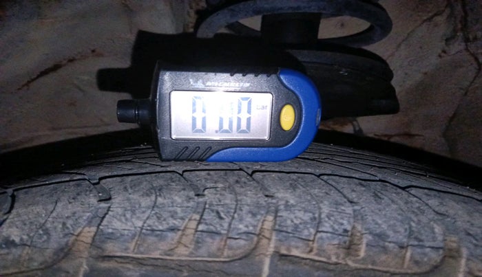 2010 Maruti Swift Dzire VXI 1.3, Petrol, Manual, 1,236 km, tyre