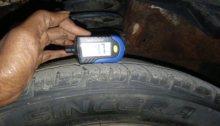 2010 Maruti Swift Dzire VXI 1.3, Petrol, Manual, 1,236 km, tyre