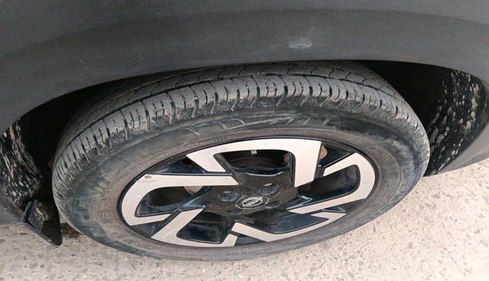 2022 Nissan MAGNITE XV MT, Petrol, Manual, 34,108 km, tyre