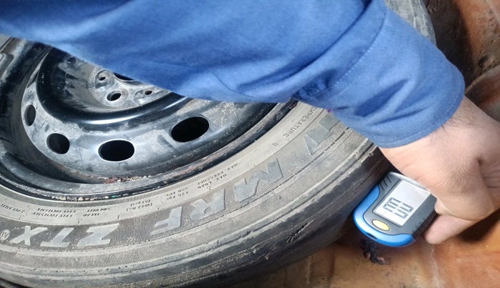 2016 Tata Tiago XZ PETROL, Petrol, Manual, 93,243 km, tyre