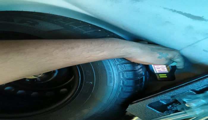 2015 Honda Amaze 1.2L I-VTEC VX, Petrol, Manual, 61,970 km, tyre