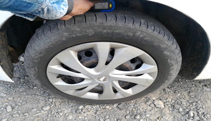 2013 Honda Amaze 1.2L I-VTEC S, Petrol, Manual, 1,20,123 km, tyre