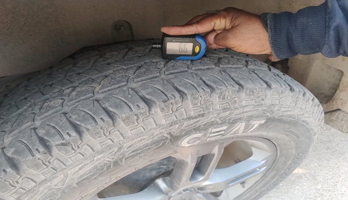 2022 Mahindra Thar LX D AT 4WD HT, Diesel, Automatic, 32,811 km, tyre