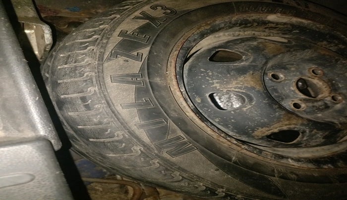 2017 Maruti Alto K10 VXI, Petrol, Manual, 52,347 km, tyre