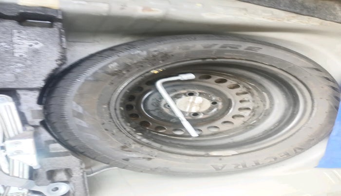 2016 Honda Amaze 1.2L I-VTEC S, Petrol, Manual, 55,733 km, tyre