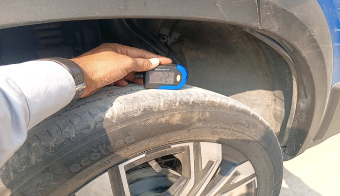 2022 Renault Kiger RXZ AMT, Petrol, Automatic, 55,996 km, tyre