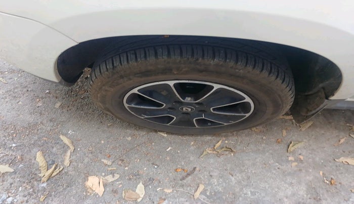 2019 Renault Duster 110 PS RXS 4X2 AMT DIESEL, Diesel, Automatic, 82,561 km, tyre