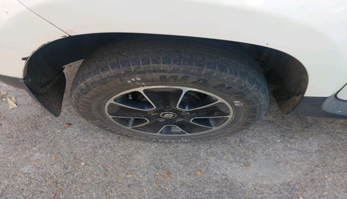 2019 Renault Duster 110 PS RXS 4X2 AMT DIESEL, Diesel, Automatic, 82,561 km, tyre