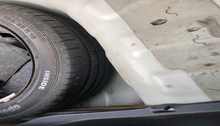 2016 Hyundai Elite i20 ASTA 1.2, Petrol, Manual, 48,837 km, tyre