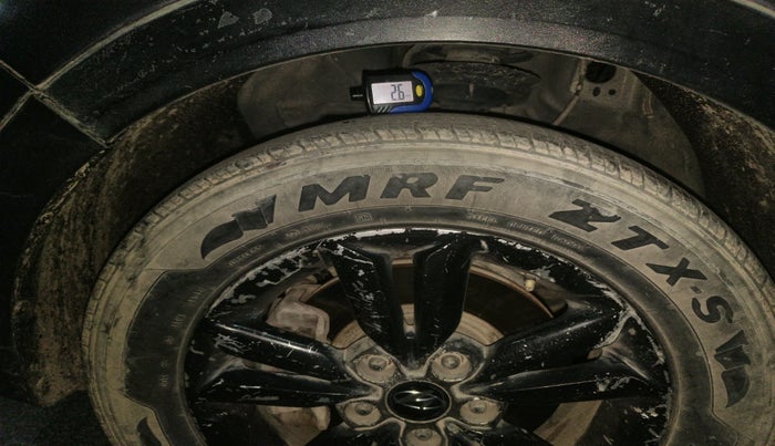 2016 Hyundai Creta SX PLUS AT 1.6 DIESEL, Diesel, Automatic, 1,49,114 km, tyre