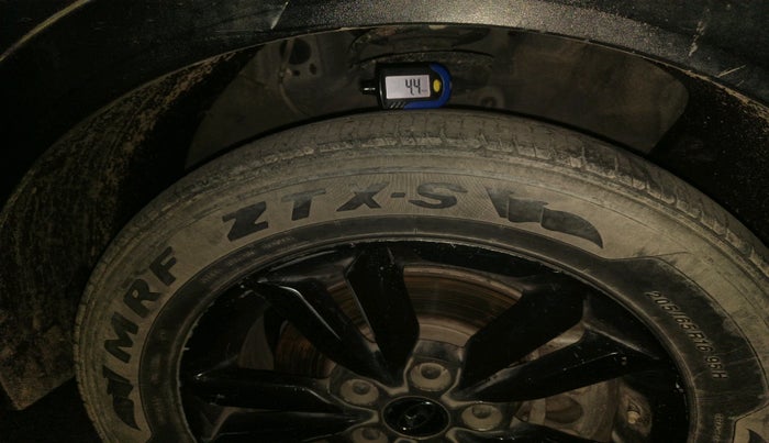 2016 Hyundai Creta SX PLUS AT 1.6 DIESEL, Diesel, Automatic, 1,49,114 km, tyre