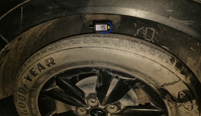 2016 Hyundai Creta SX PLUS AT 1.6 DIESEL, Diesel, Automatic, 1,49,114 km, tyre