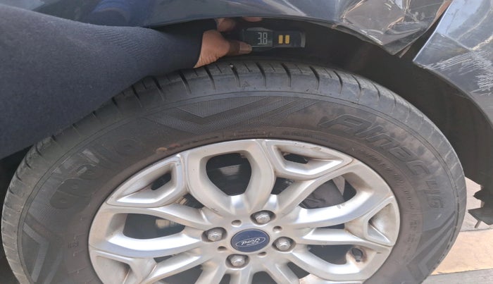 2013 Ford Ecosport TITANIUM 1.0L ECOBOOST, Petrol, Manual, 72,961 km, tyre