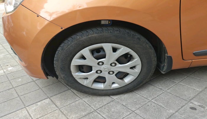 2014 Hyundai Grand i10 SPORTZ 1.2 KAPPA VTVT, Petrol, Manual, 52,738 km, tyre