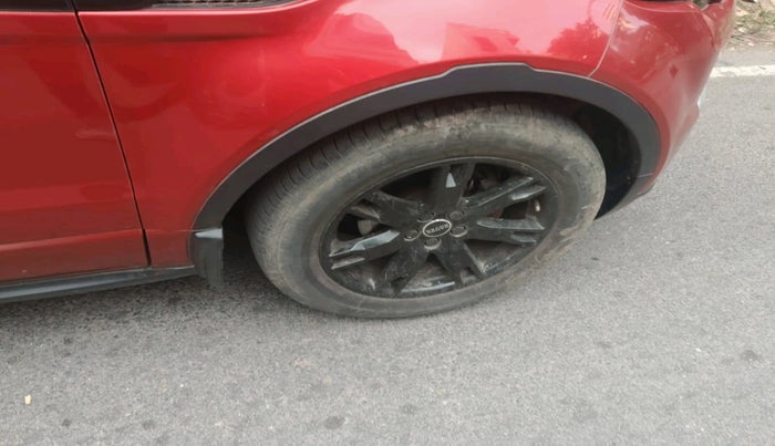 2012 Landrover Range Rover Evoque PURE SD4, Diesel, Automatic, 1,35,201 km, tyre