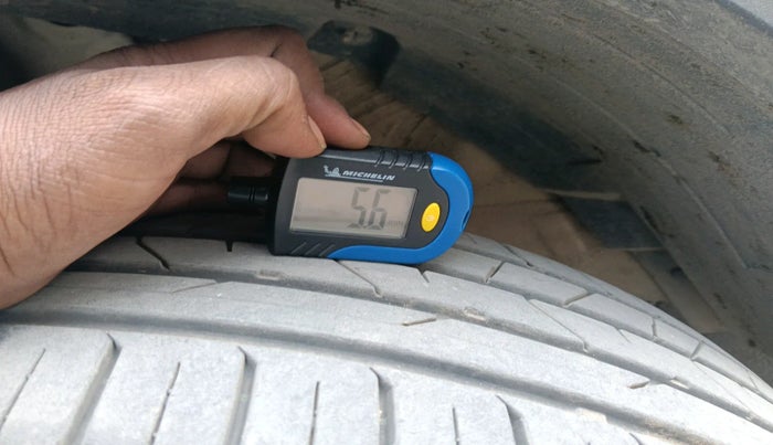 2021 KIA SONET HTK PLUS 1.2, Petrol, Manual, 73,549 km, tyre