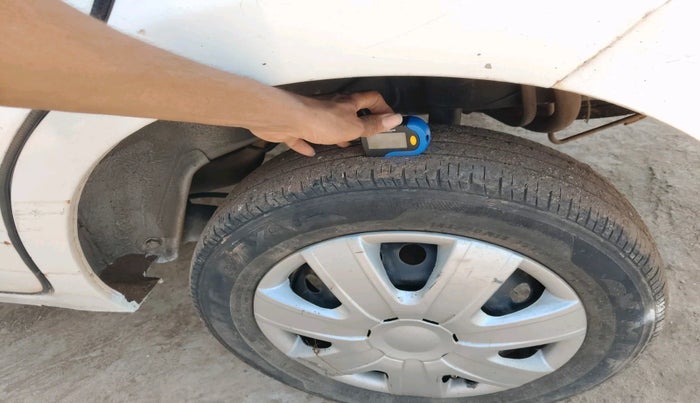 2015 Datsun Go A, Petrol, Manual, 1,28,166 km, tyre