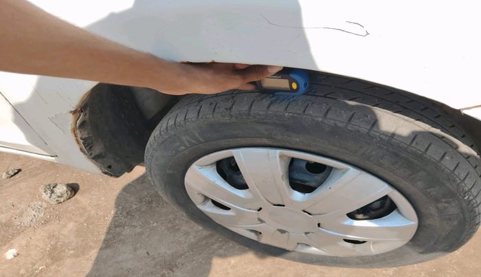 2015 Datsun Go A, Petrol, Manual, 1,28,166 km, tyre