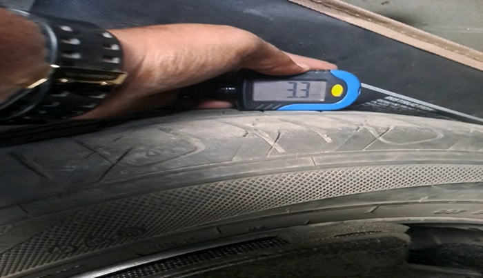 2017 Maruti S Cross ZETA 1.3, Diesel, Manual, 72,483 km, tyre