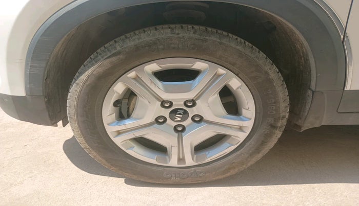 2020 KIA SONET HTX 1.0 IMT, Petrol, Manual, 32,550 km, tyre