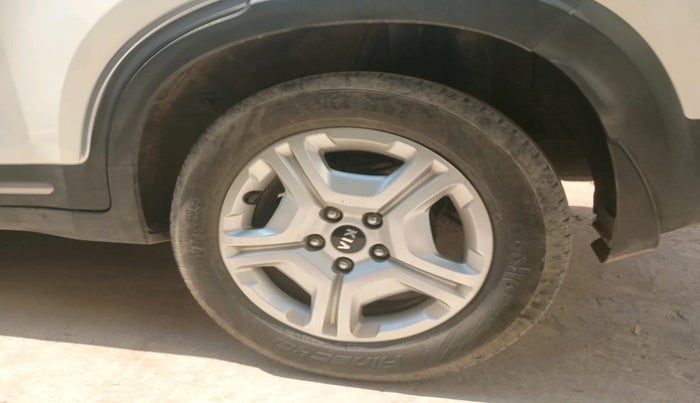 2020 KIA SONET HTX 1.0 IMT, Petrol, Manual, 32,550 km, tyre