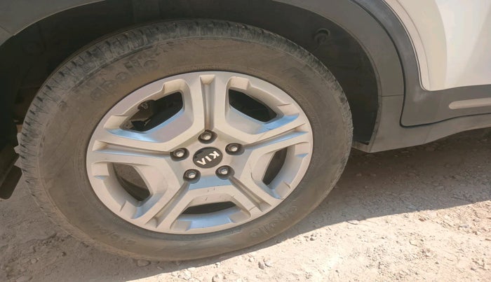 2020 KIA SONET HTX 1.0 IMT, Petrol, Manual, 32,550 km, tyre