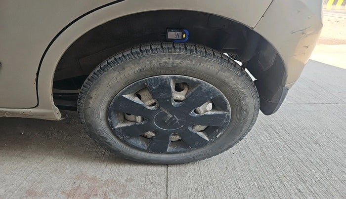 2016 Maruti Wagon R 1.0 LXI CNG, Petrol, Manual, 91,613 km, tyre