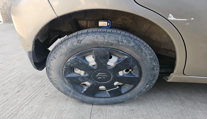 2016 Maruti Wagon R 1.0 LXI CNG, Petrol, Manual, 91,613 km, tyre