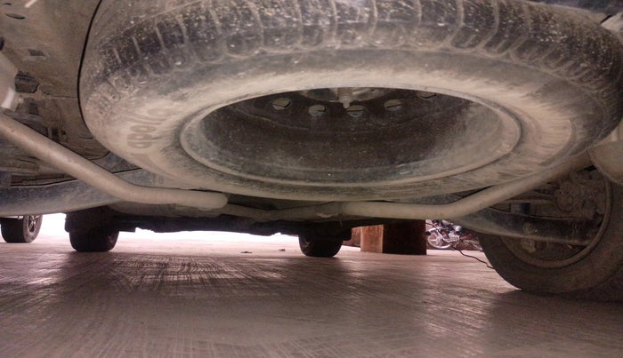 2018 Mahindra XUV500 W7, Diesel, Manual, 1,43,768 km, tyre